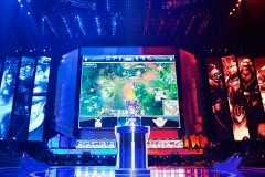 Xun、Knight、Bin电竞传奇：赛场风采共铸辉煌篇章